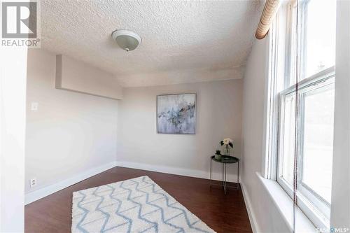 342 Iroquois Street W, Moose Jaw, SK - Indoor Photo Showing Bedroom