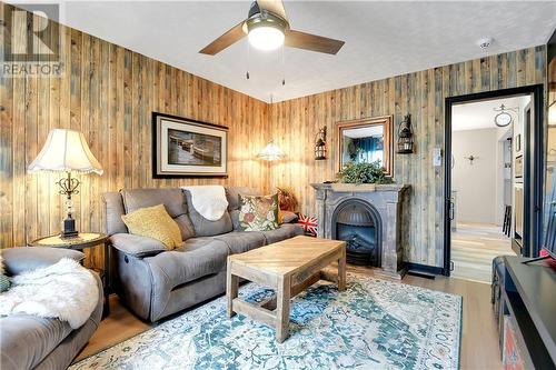 14 Bellamy Street, Cornwall, ON - Indoor Photo Showing Living Room With Fireplace