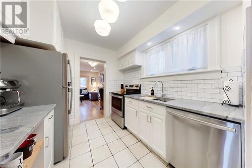 35 Fergus Street, Guelph, ON - Indoor Photo Showing Kitchen