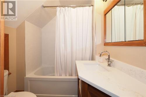 35 Fergus Street, Guelph, ON - Indoor Photo Showing Bathroom