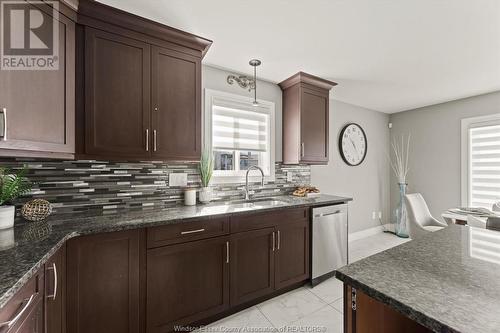 4529 Anderson Avenue, Comber, ON - Indoor Photo Showing Kitchen