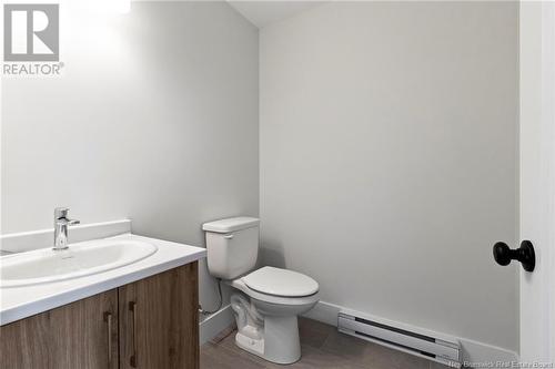 130 Elsliger Street, Dieppe, NB - Indoor Photo Showing Bathroom