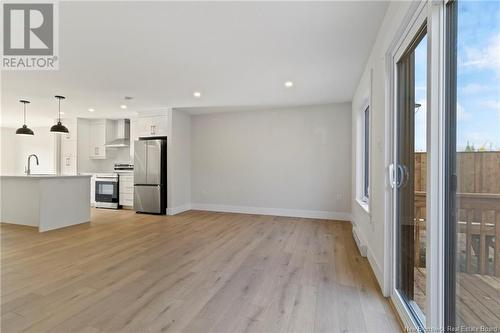 130 Elsliger Street, Dieppe, NB - Indoor Photo Showing Kitchen With Upgraded Kitchen