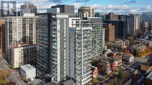 217 - 255 Bay Street, Ottawa Centre, ON - Outdoor With Facade