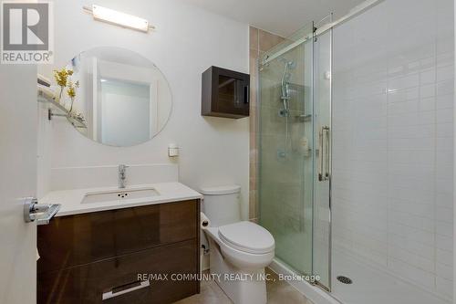 217 - 255 Bay Street, Ottawa Centre, ON - Indoor Photo Showing Bathroom