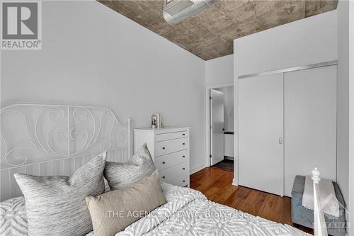 415 - 354 Gladstone Avenue, Ottawa, ON - Indoor Photo Showing Bedroom