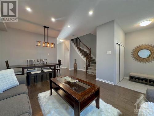 342 Sweetflag Street, Ottawa, ON - Indoor Photo Showing Living Room