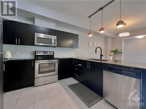 342 Sweetflag Street, Ottawa, ON - Indoor Photo Showing Kitchen With Upgraded Kitchen