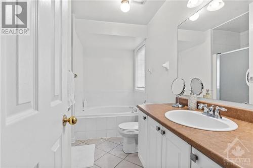 77 Daventry Crescent, Ottawa, ON - Indoor Photo Showing Bathroom