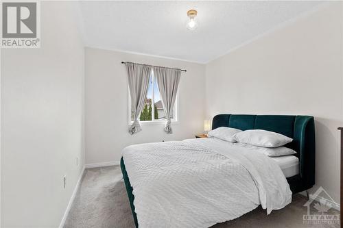 77 Daventry Crescent, Ottawa, ON - Indoor Photo Showing Bedroom