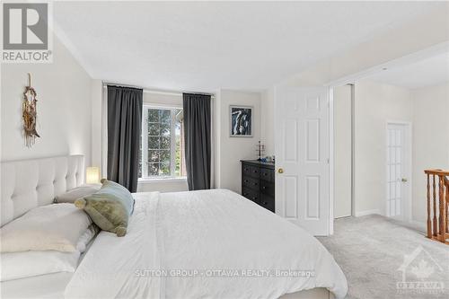 77 Daventry Crescent, Ottawa, ON - Indoor Photo Showing Bedroom