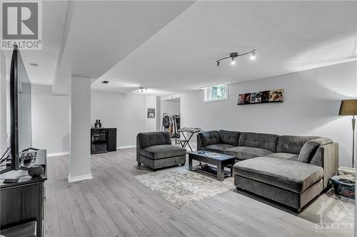 1441 Talcy Crescent, Ottawa, ON - Indoor