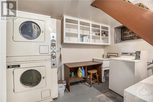 220 Powell Avenue Unit#3, Ottawa, ON - Indoor Photo Showing Laundry Room