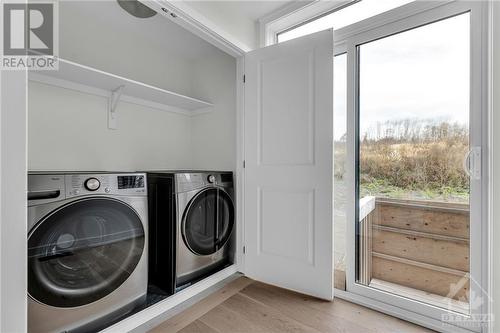 609 Knotridge Street, Ottawa, ON - Indoor Photo Showing Laundry Room