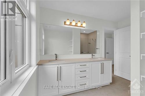 609 Knotridge Street, Ottawa, ON - Indoor Photo Showing Bathroom