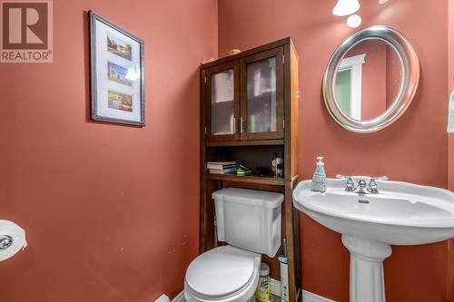 8 Hennesseys Place, Conception Bay South, NL - Indoor Photo Showing Bathroom