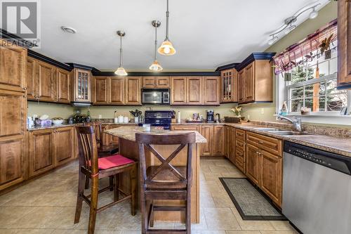 8 Hennesseys Place, Conception Bay South, NL - Indoor Photo Showing Kitchen With Double Sink