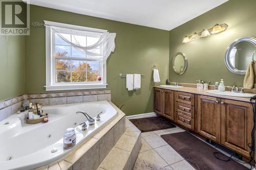 8 Hennesseys Place, Conception Bay South, NL - Indoor Photo Showing Bathroom