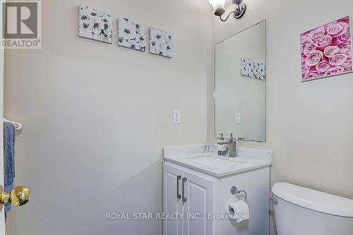 65 Trevino Circle, Barrie, ON - Indoor Photo Showing Bathroom