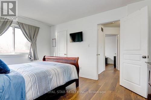 65 Trevino Circle, Barrie, ON - Indoor Photo Showing Bedroom