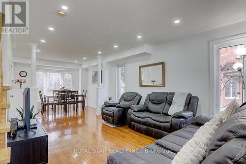 65 Trevino Circle, Barrie, ON - Indoor Photo Showing Living Room