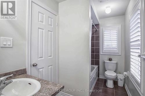 133 Dundas Way, Markham, ON - Indoor Photo Showing Bathroom