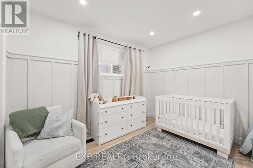 Main - 2 Patrick Drive, Aurora, ON - Indoor Photo Showing Bedroom