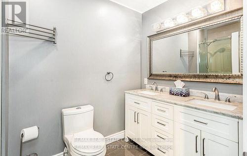 607 Green Meadow Crescent, Mississauga, ON - Indoor Photo Showing Bathroom