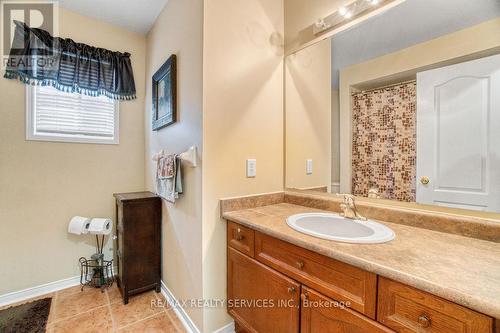 149 Brisdale Drive, Brampton, ON - Indoor Photo Showing Bathroom