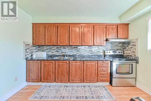 108 - 400 Mississauga Valley Boulevard, Mississauga, ON - Indoor Photo Showing Kitchen