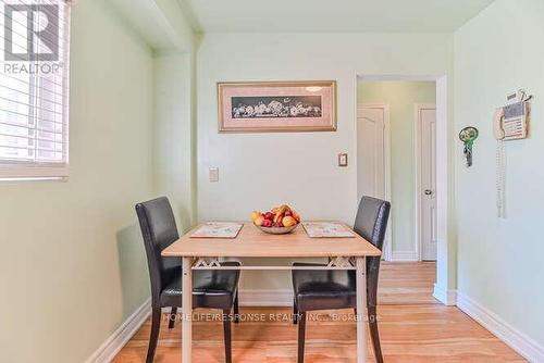 108 - 400 Mississauga Valley Boulevard, Mississauga, ON - Indoor Photo Showing Dining Room