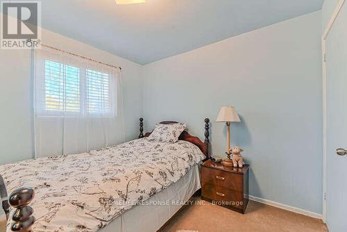 108 - 400 Mississauga Valley Boulevard, Mississauga, ON - Indoor Photo Showing Bedroom