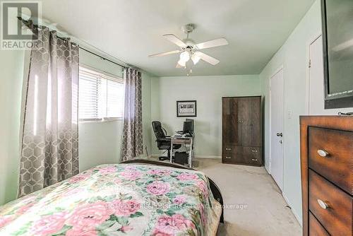 108 - 400 Mississauga Valley Boulevard, Mississauga, ON - Indoor Photo Showing Bedroom