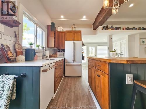 81 Sandys Street, Chatham, ON - Indoor Photo Showing Kitchen