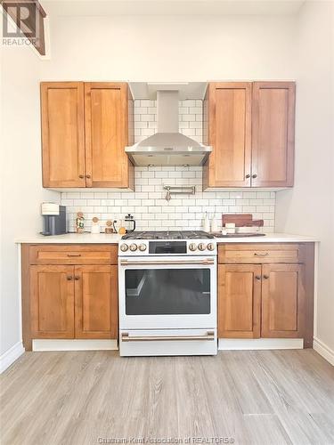 81 Sandys Street, Chatham, ON - Indoor Photo Showing Kitchen