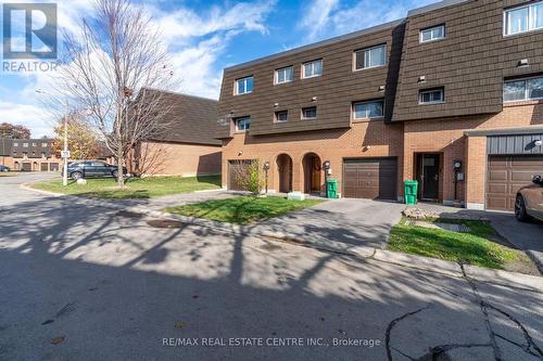 118 Darras Court, Brampton, ON - Outdoor With Facade