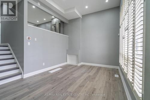 118 Darras Court, Brampton, ON - Indoor Photo Showing Other Room