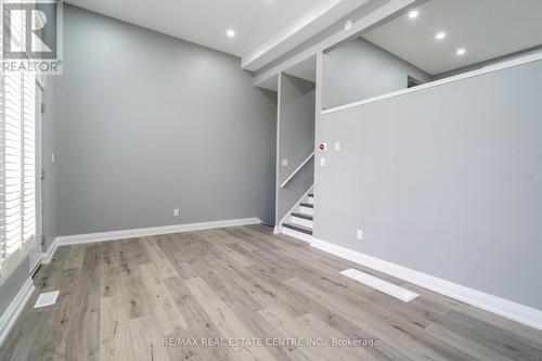 118 Darras Court, Brampton, ON - Indoor Photo Showing Other Room