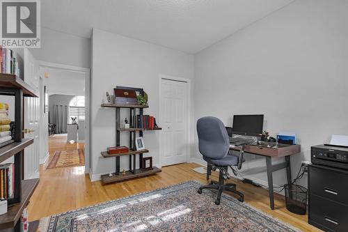 121 - 2025 Meadowgate Boulevard, London, ON - Indoor Photo Showing Office