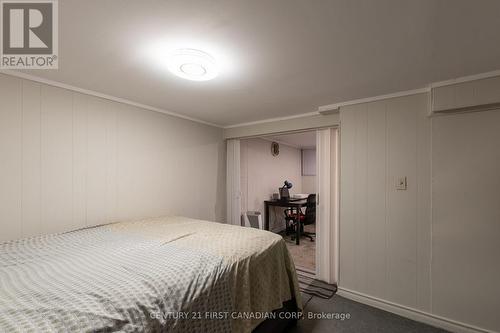 12 Adelaide Street S, London, ON - Indoor Photo Showing Bedroom