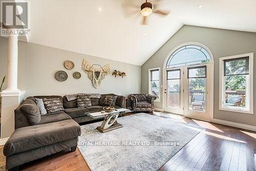 43 Mcdougall Drive, Belleville, ON - Indoor Photo Showing Living Room