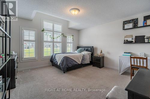 17 Melrose Drive, Cavan Monaghan, ON - Indoor Photo Showing Bedroom