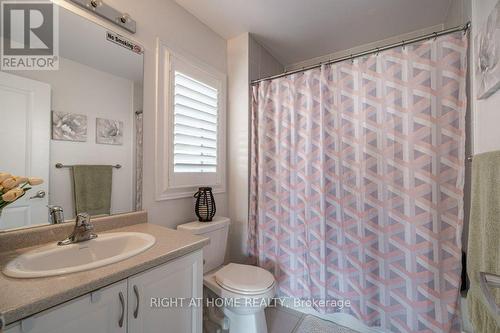 17 Melrose Drive, Cavan Monaghan, ON - Indoor Photo Showing Bathroom