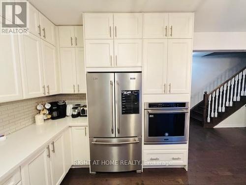 17 Melrose Drive, Cavan Monaghan (Millbrook), ON - Indoor Photo Showing Kitchen With Stainless Steel Kitchen