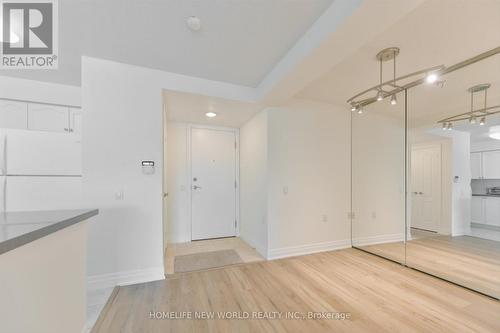 607 - 21 Hillcrest Avenue, Toronto, ON - Indoor Photo Showing Other Room