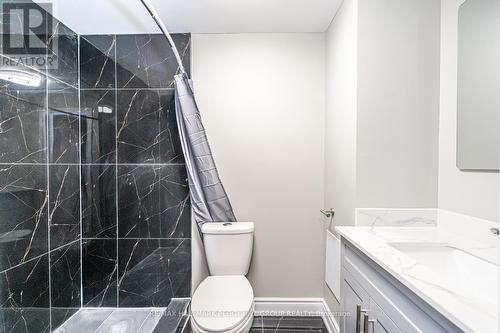 69 Delaney Crescent, Barrie, ON - Indoor Photo Showing Bathroom