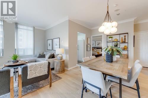 1508 - 38 Avoca Avenue, Toronto, ON - Indoor Photo Showing Dining Room