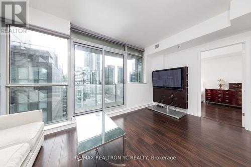 1403 - 375 King Street W, Toronto, ON - Indoor