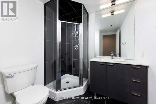 1403 - 375 King Street W, Toronto, ON - Indoor Photo Showing Bathroom