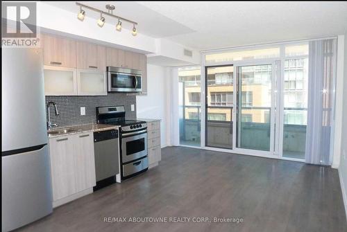 617W - 36 Lisgar Street, Toronto, ON - Indoor Photo Showing Kitchen With Stainless Steel Kitchen